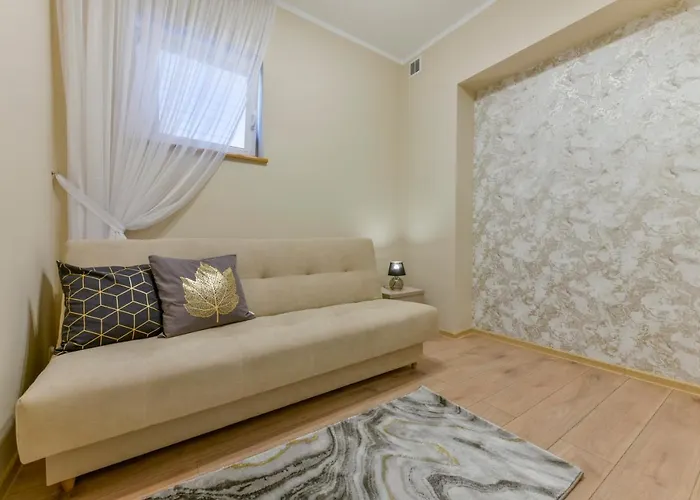 U Ani 2 * Дзвижино