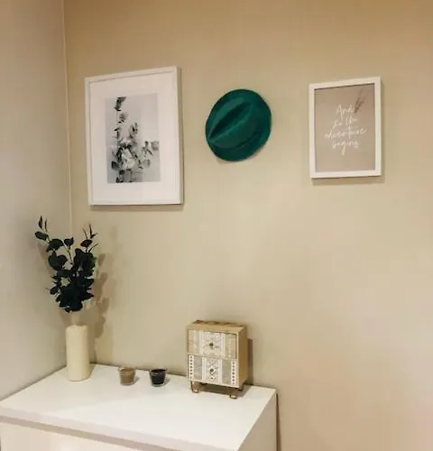 U Ani 2 * Дзвижино